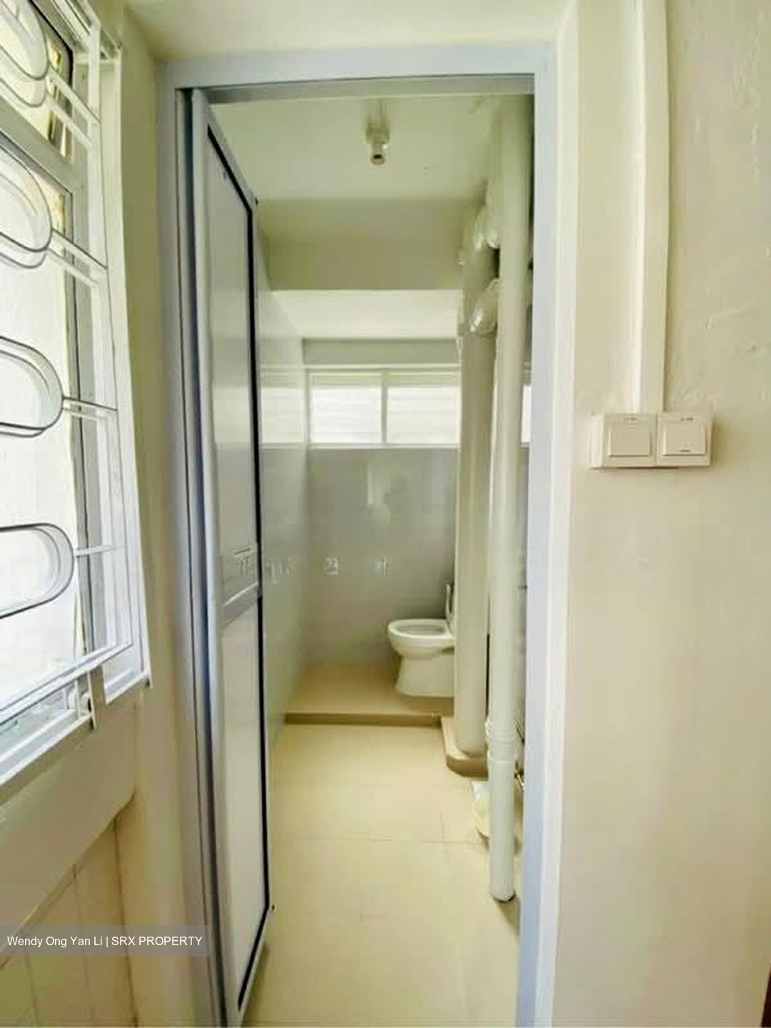 Tampines Street 12 (D18), Shop House #567435201